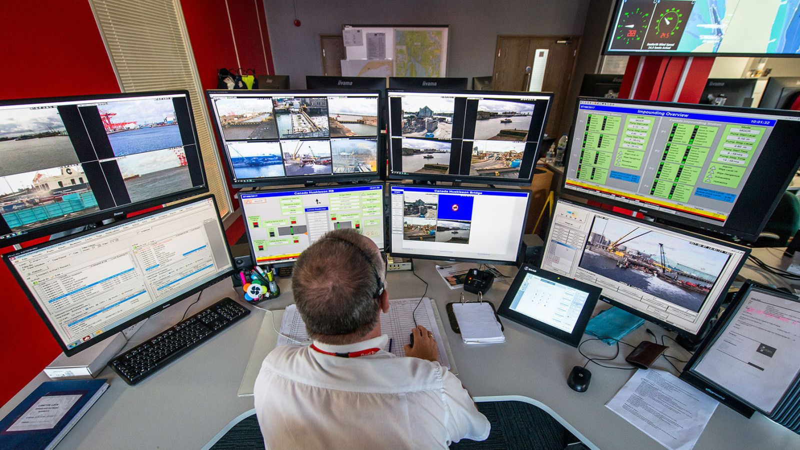U.K. Port Implements Air Traffic Control Technology